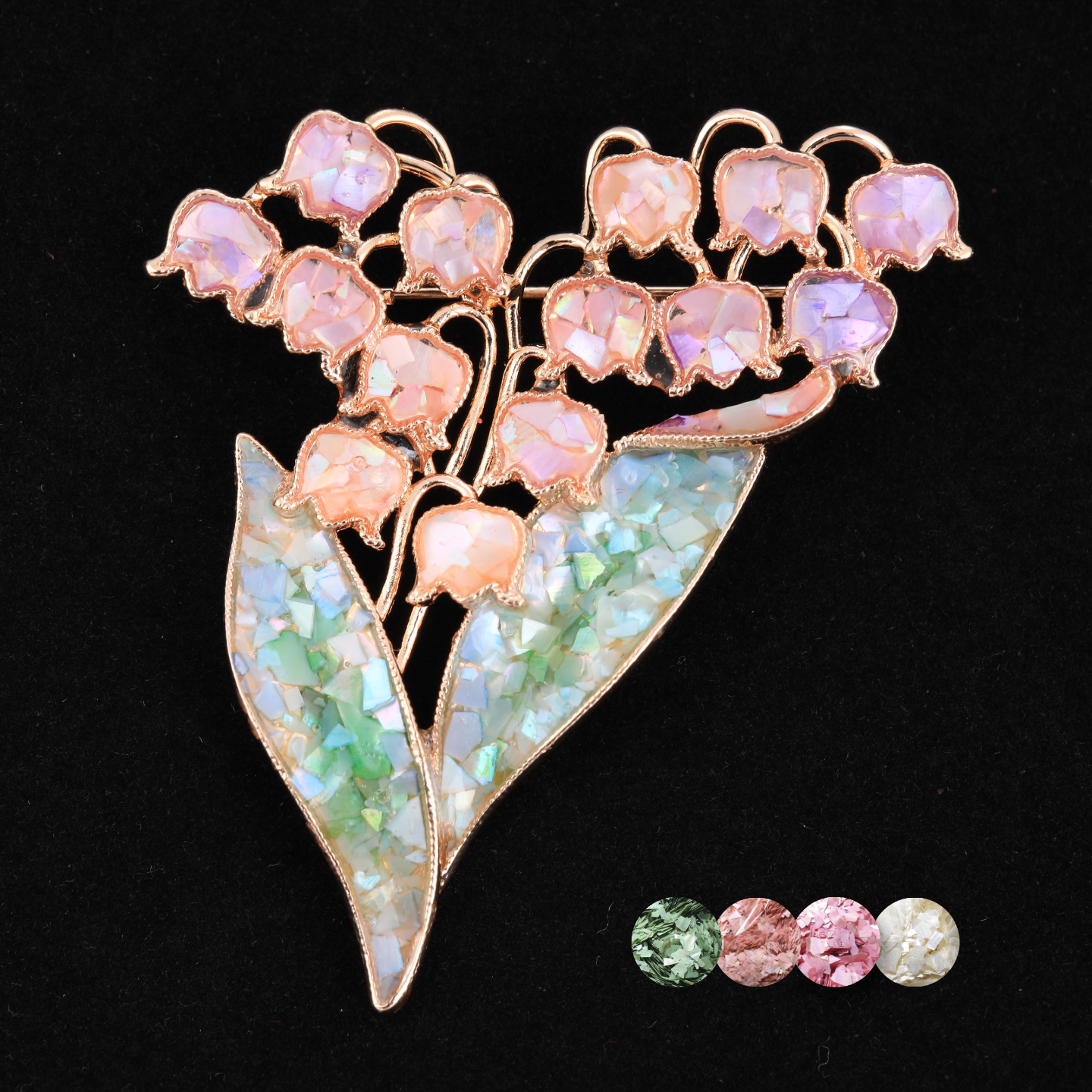 mother of pearl,nacre shell brooch＆flower brooch on black