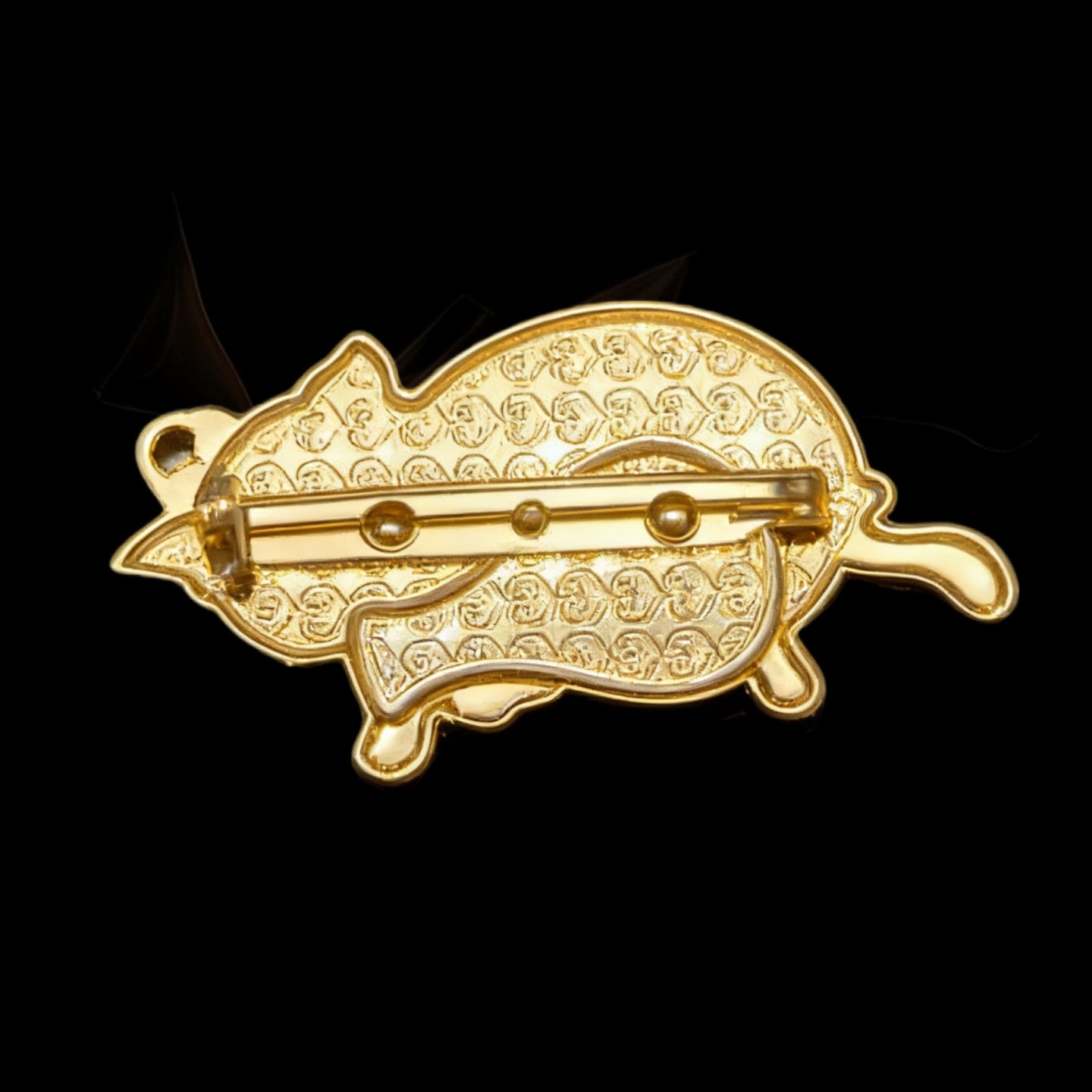 Back of mother of pearl,nacre shell brooch＆sleeping cat brooch