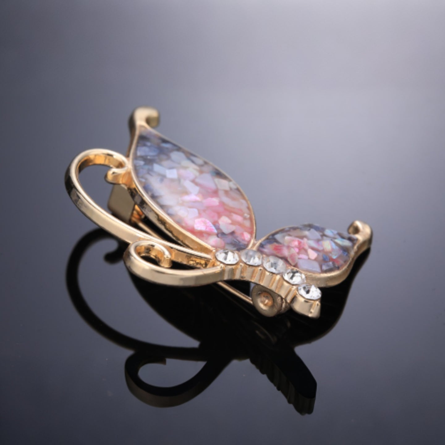 mother of pearl,nacre shell brooch＆Butterfly brooch with pink-purple wings 